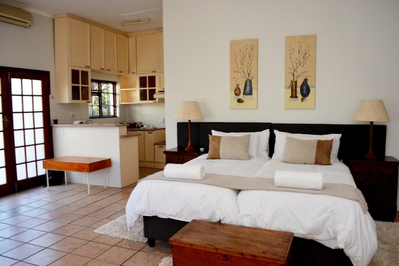 Beyond Cui Bono Guesthouse Addo Luaran gambar